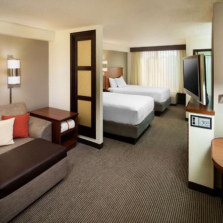 Hyatt Place Charlotte Arrowood Екстер'єр фото