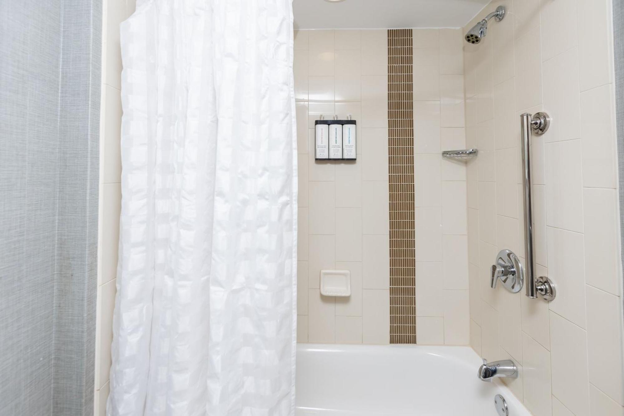 Hyatt Place Charlotte Arrowood Екстер'єр фото