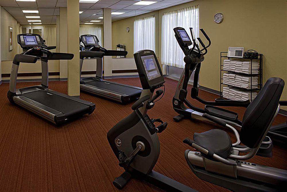 Hyatt Place Charlotte Arrowood Зручності фото